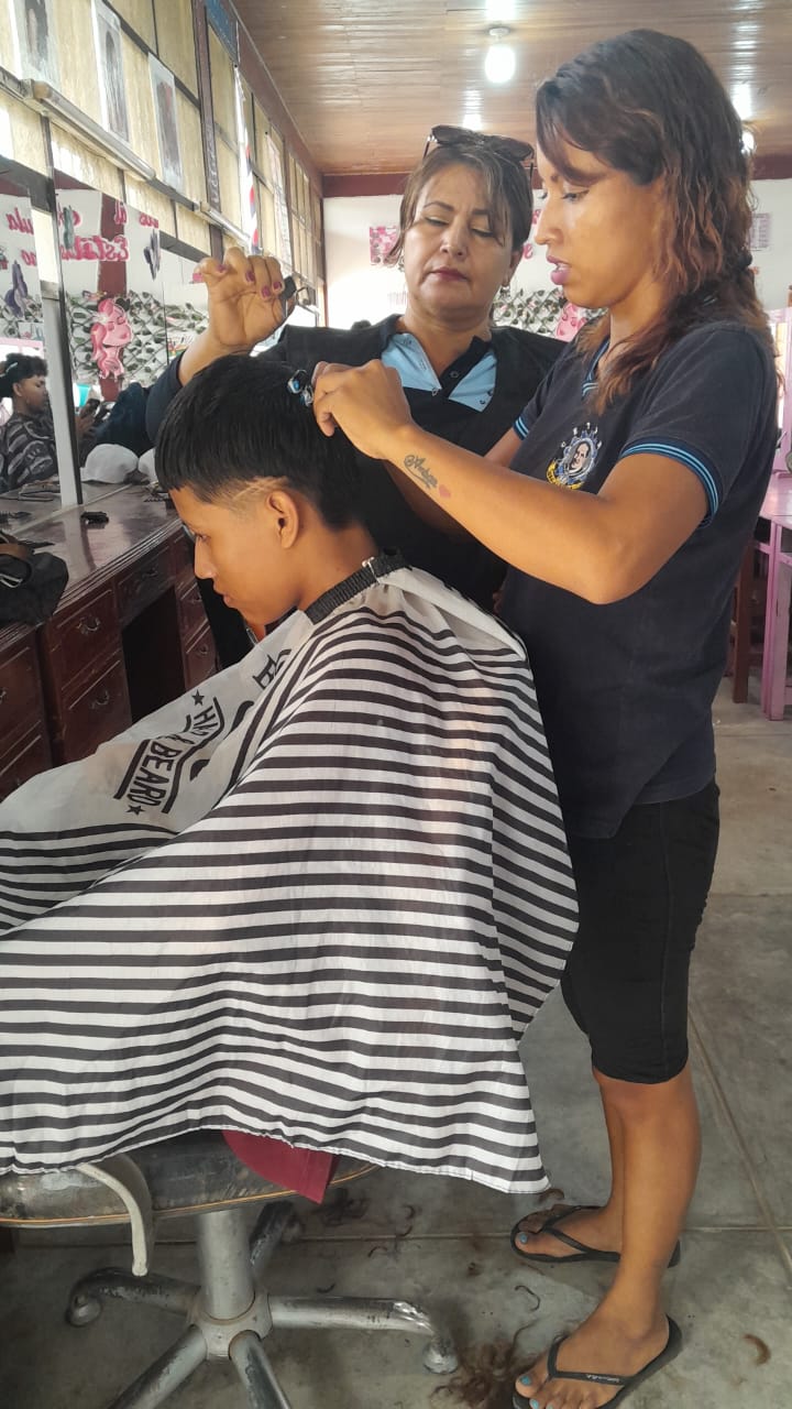 Barbería y Peluquería